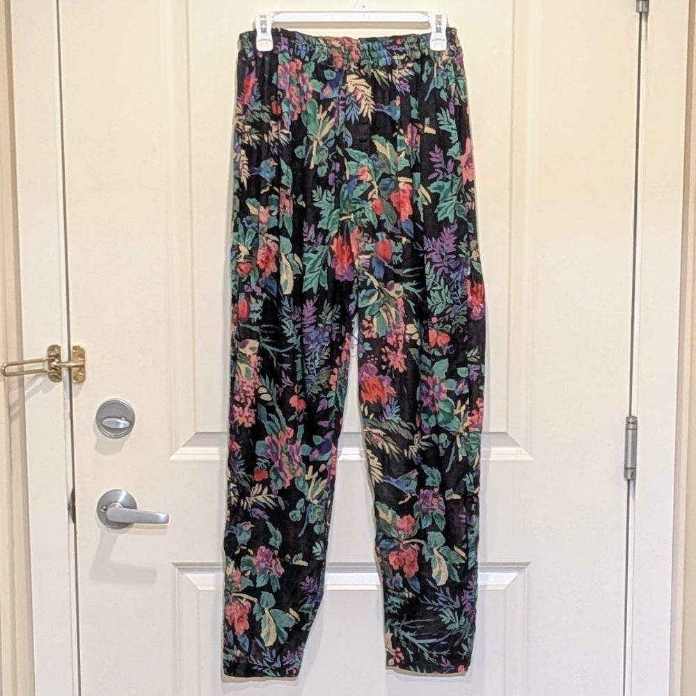 3/$30 NWOT Beckwoman S Sheer Black Rayon Floral Beach Pants